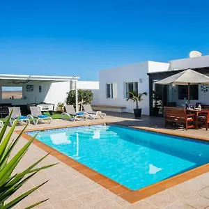 Mario Lanzarote Villa