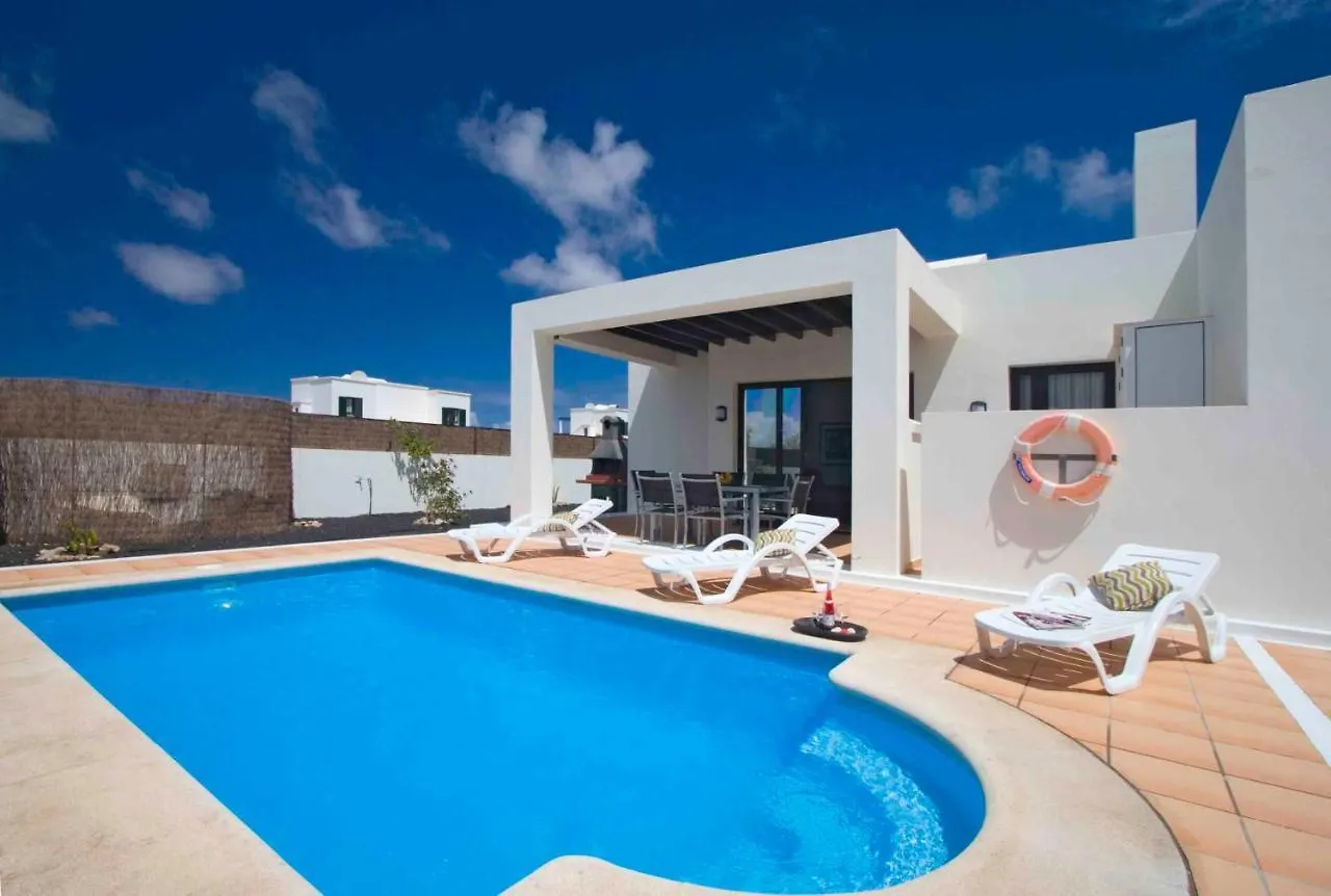 Ereza Villas Las Buganvillas Playa Blanca  Spain