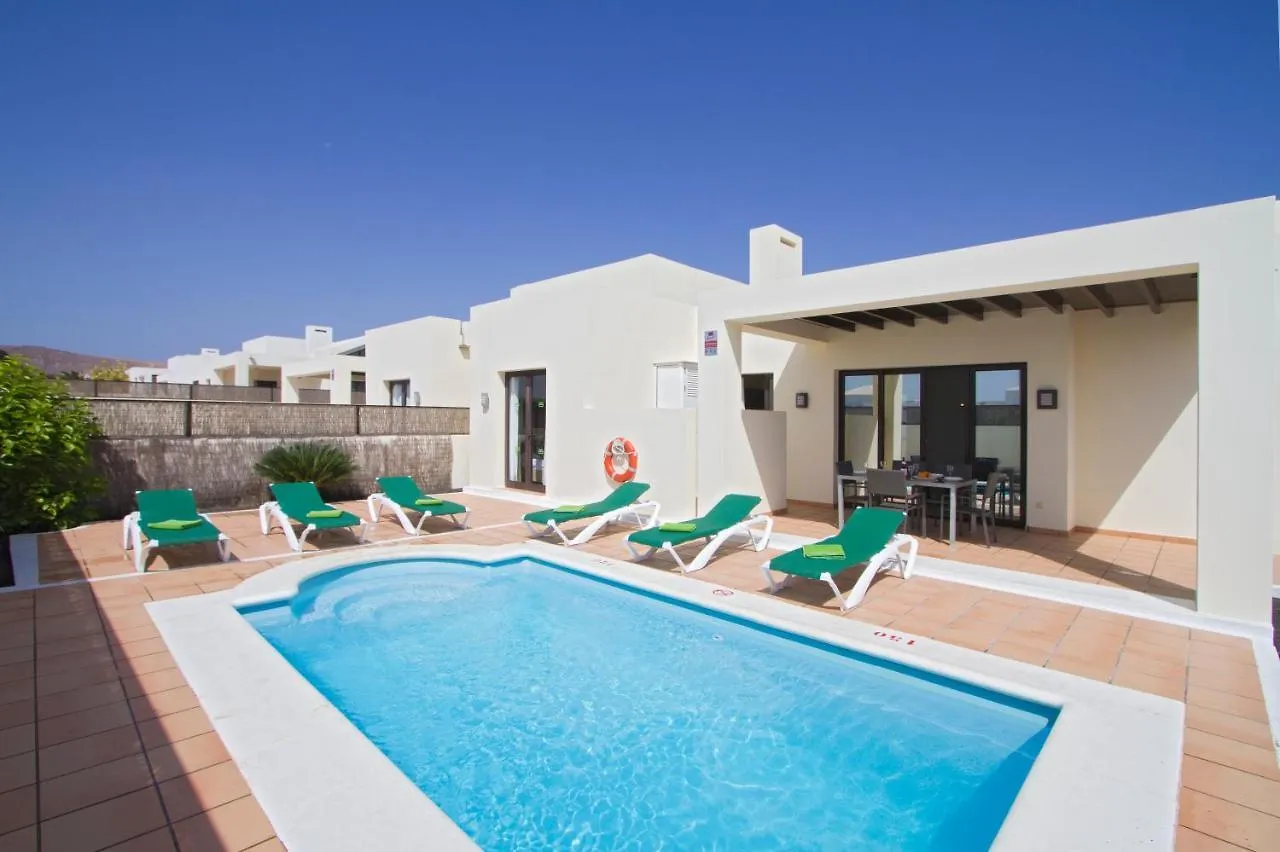 Ereza Villas Las Buganvillas Playa Blanca  Spain
